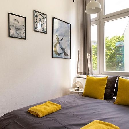 Central +3Br +Big Living Room Next To U-Station Berlin Eksteriør billede