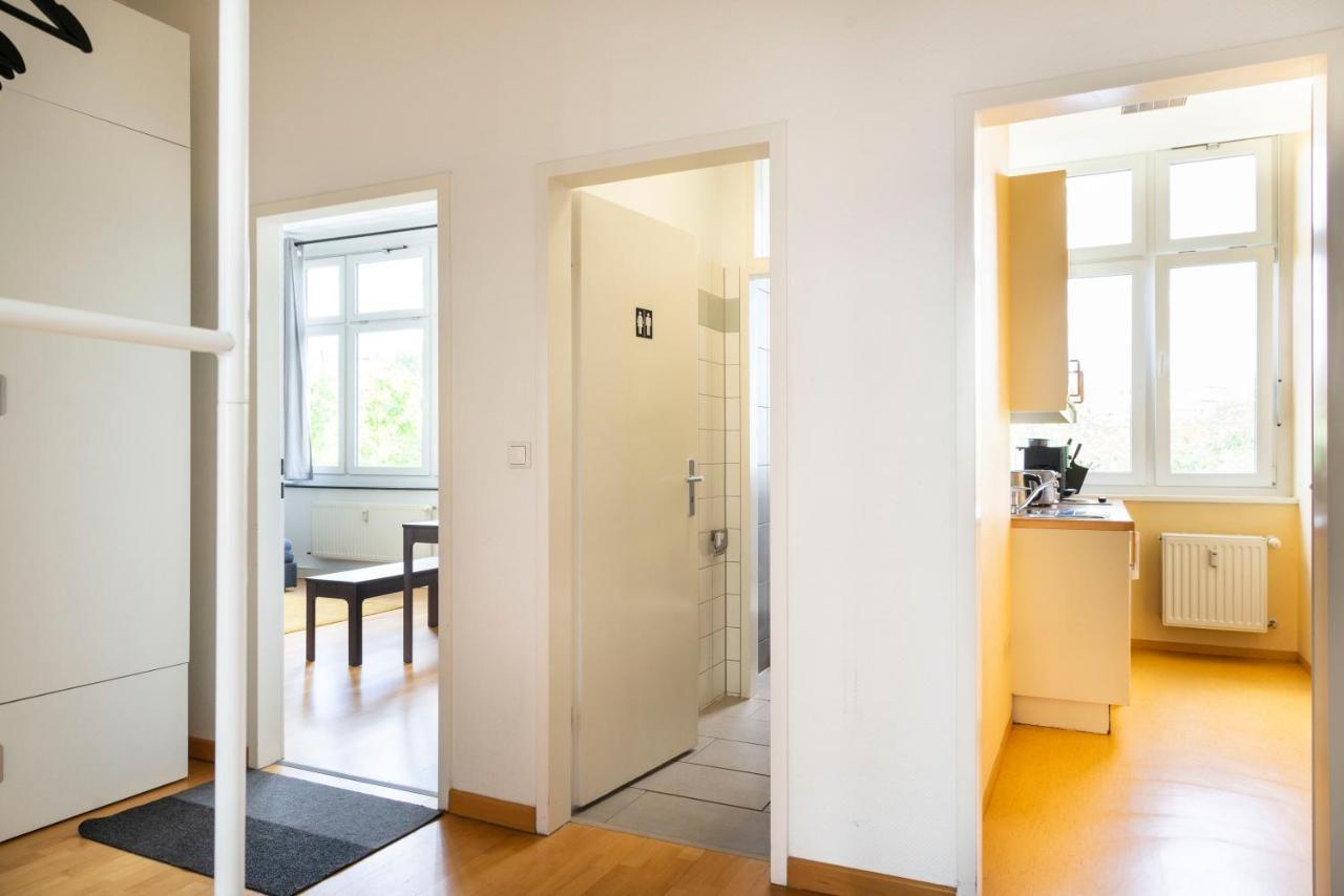 Central +3Br +Big Living Room Next To U-Station Berlin Eksteriør billede