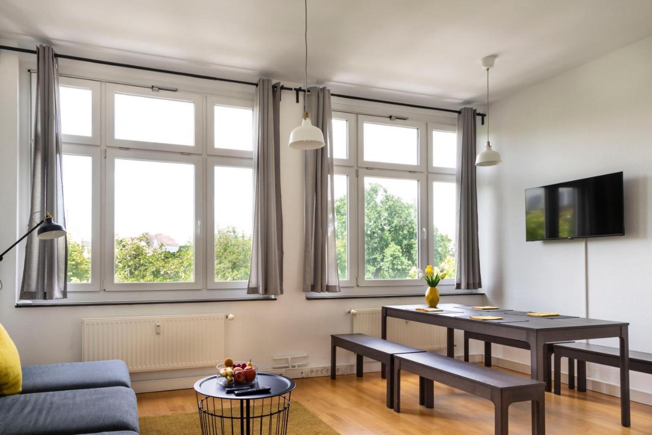 Central +3Br +Big Living Room Next To U-Station Berlin Eksteriør billede