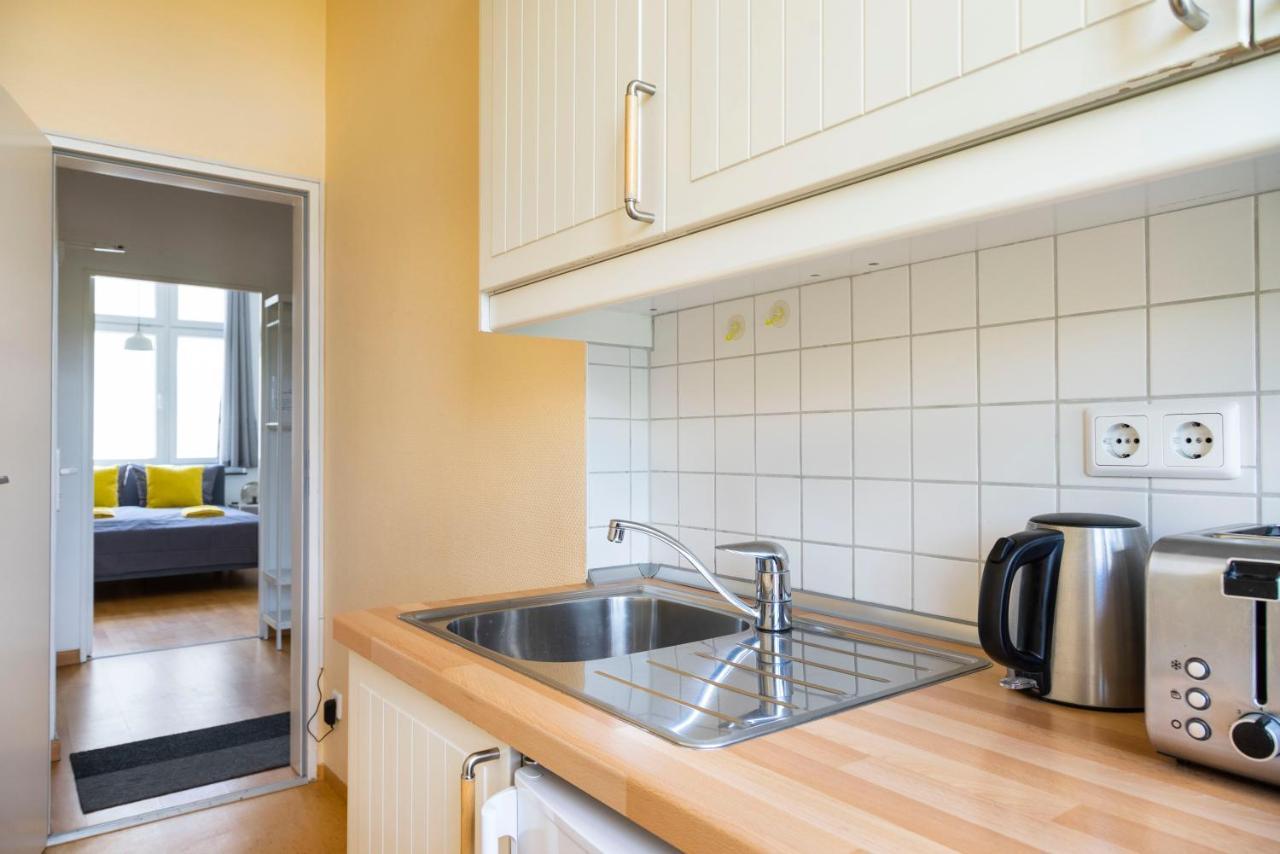 Central +3Br +Big Living Room Next To U-Station Berlin Eksteriør billede